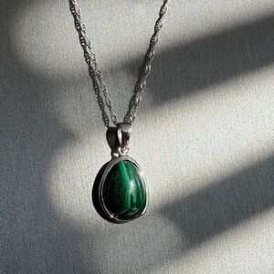 Malachite and sterling silver necklace